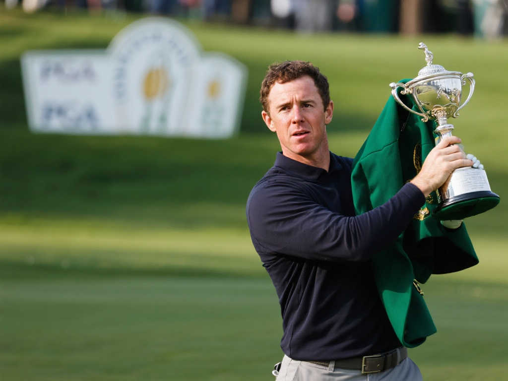 35岁麦克罗伊圆梦绿夹克，成为第六位‘全满贯’得主